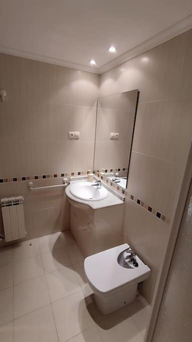 Apartamento En Foz. Primera Linea Playa Rapadoira Exterior photo